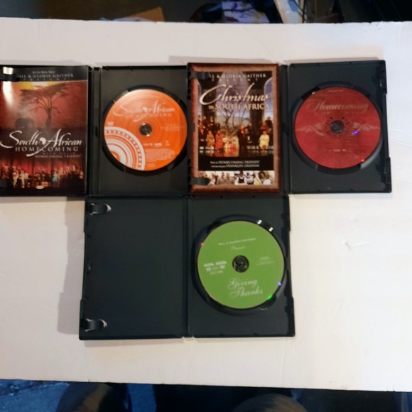 3 Bill & Gloria Gaither DVDs - Giving Thanks, Christmas in South Africa, SA Home - Picture 4 of 6